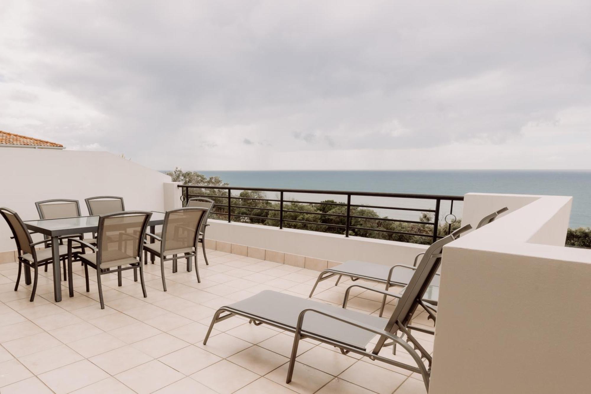 The Point Coolum Aparthotel Coolum Beach Exterior photo
