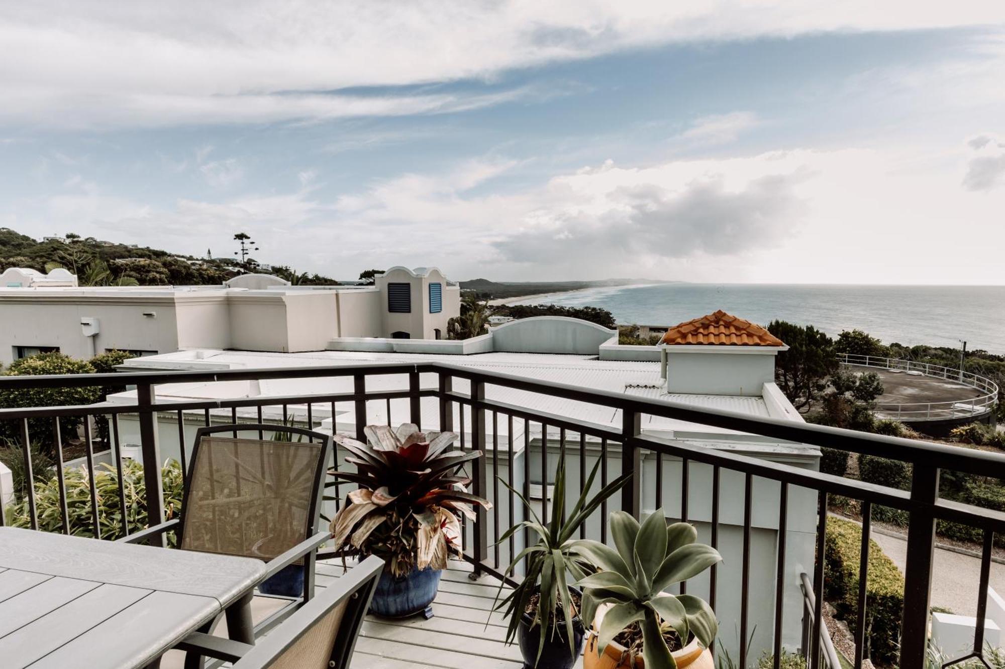 The Point Coolum Aparthotel Coolum Beach Exterior photo