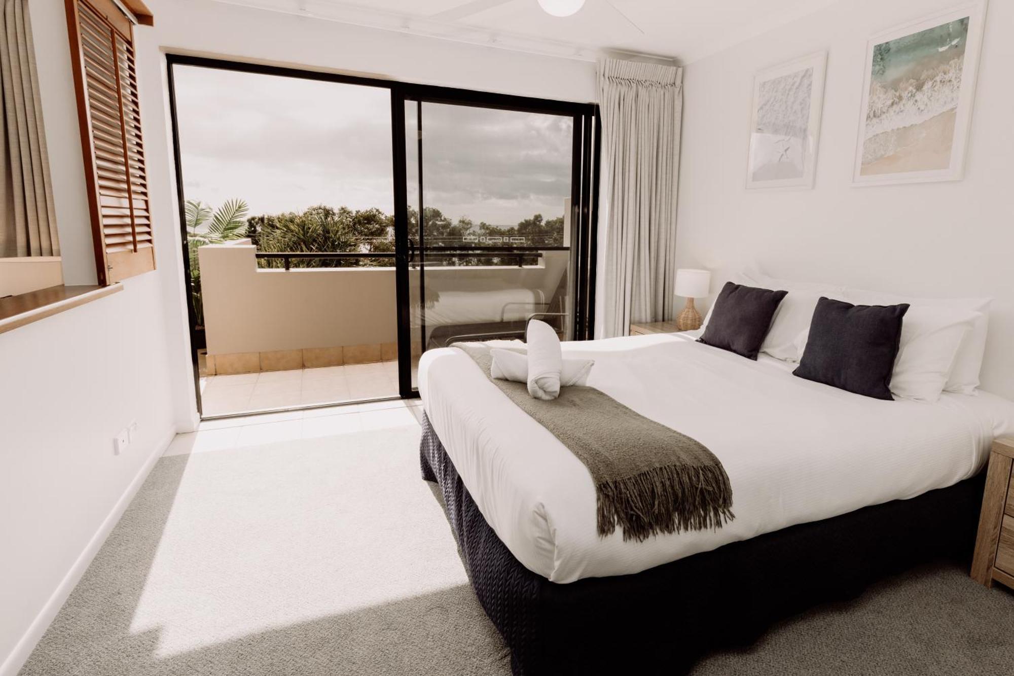 The Point Coolum Aparthotel Coolum Beach Exterior photo